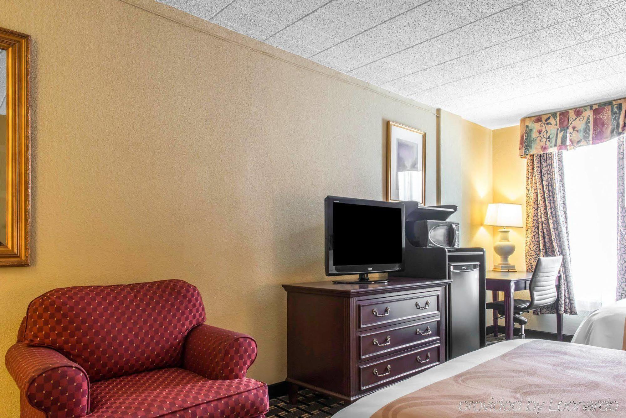 Quality Inn New Kensington Kültér fotó