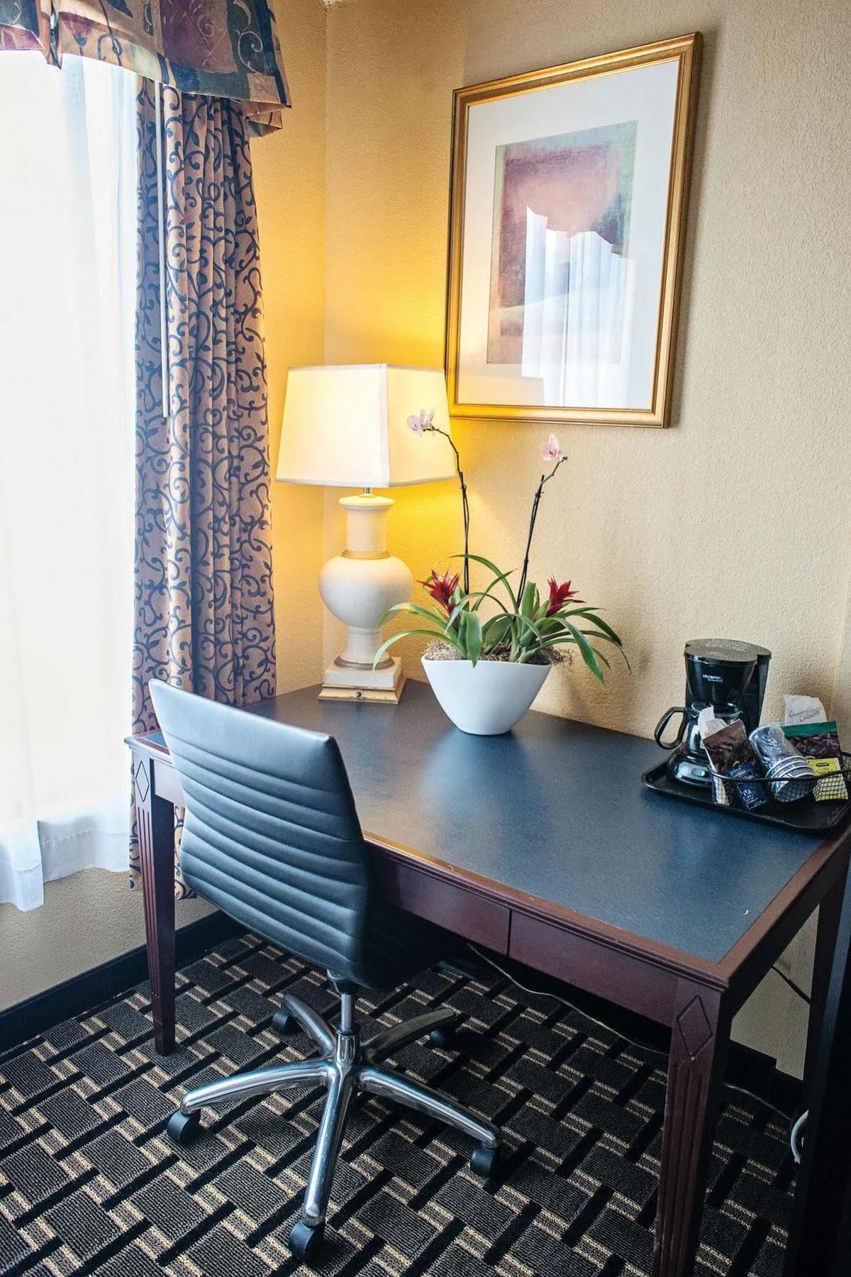 Quality Inn New Kensington Kültér fotó